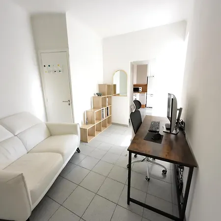 52m2 With Air Conditionners In Center * Antibes